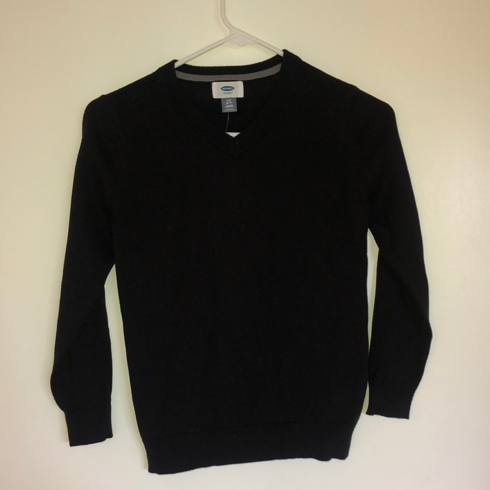 NWT Old Navy Boys V Neck Sweater, Black S (6-7)